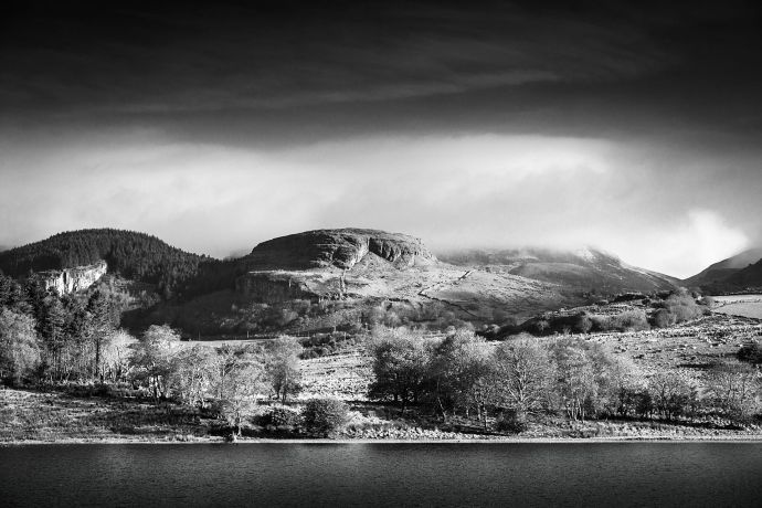 Der Glencar Lake mit Bergen im Hintergrund, Irland Der Glencar Lake mit Bergen im Hintergrund, Irland