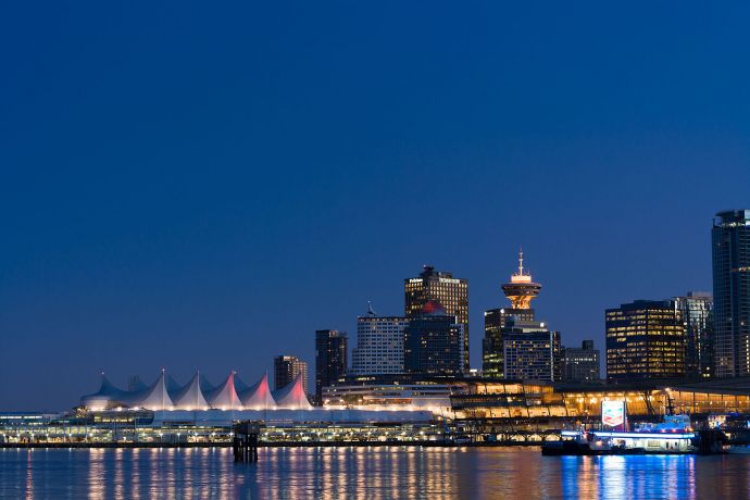 Die Skyline von Vancouver in der blauen Stunde Die Skyline von Vancouver in der blauen Stunde